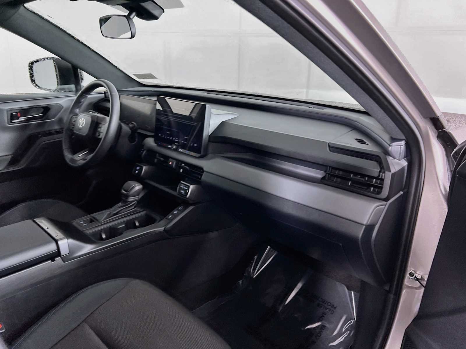 Used 2026 Meteor Shower Toyota SE image 30