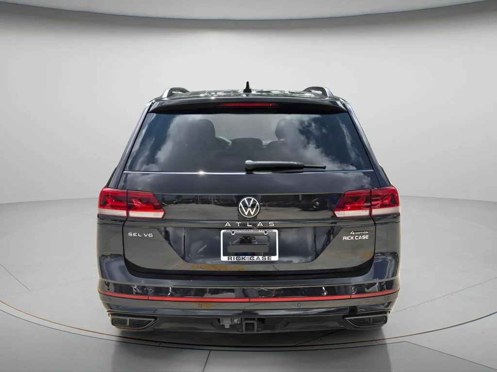 Used 2023 Black Volkswagen 3.6L V6 SEL R-Line image 5