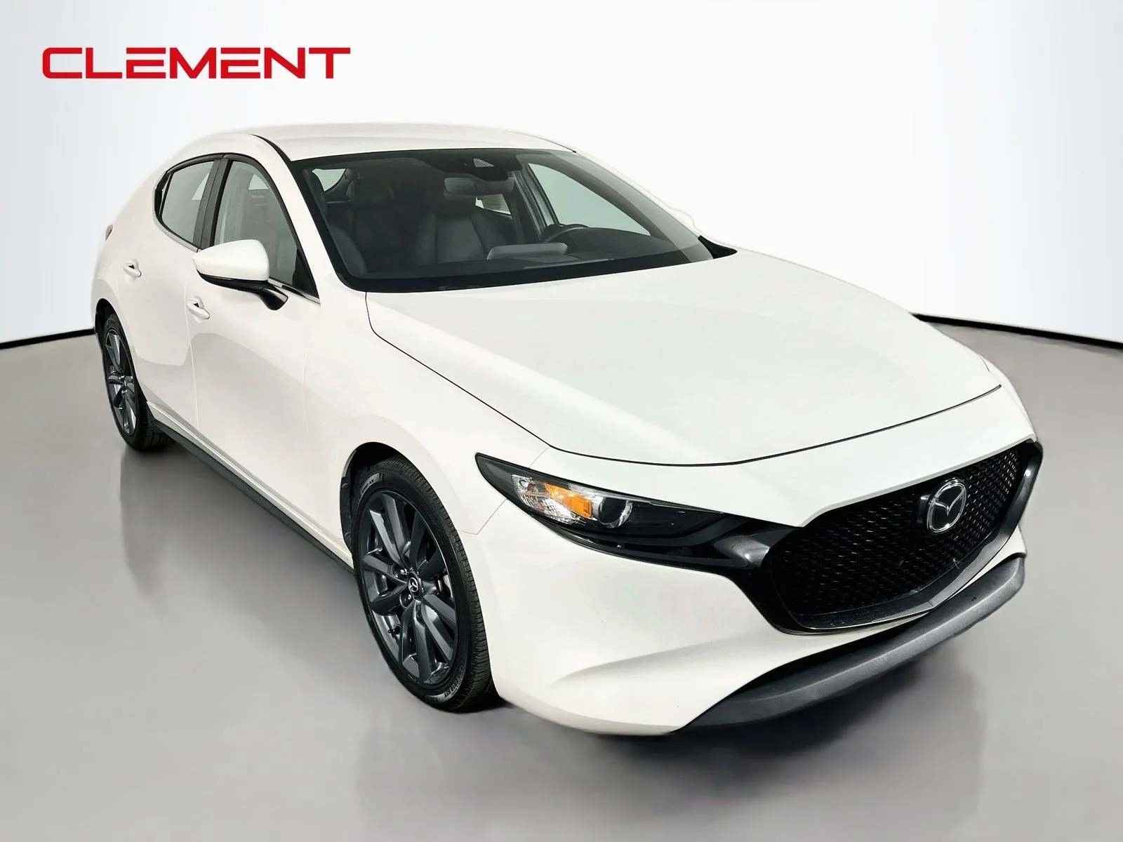 Used 2021 White Mazda Select image 4
