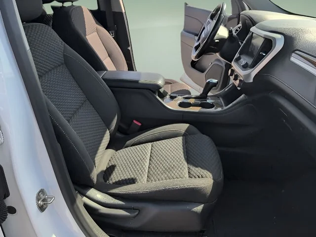Used 2019 Summit White GMC SLE-2 image 24