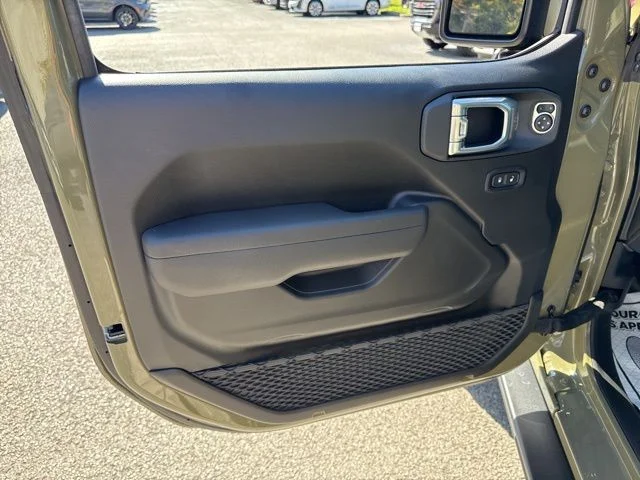 2026 Jeep Wrangler 4-Door Willys - Photo 19