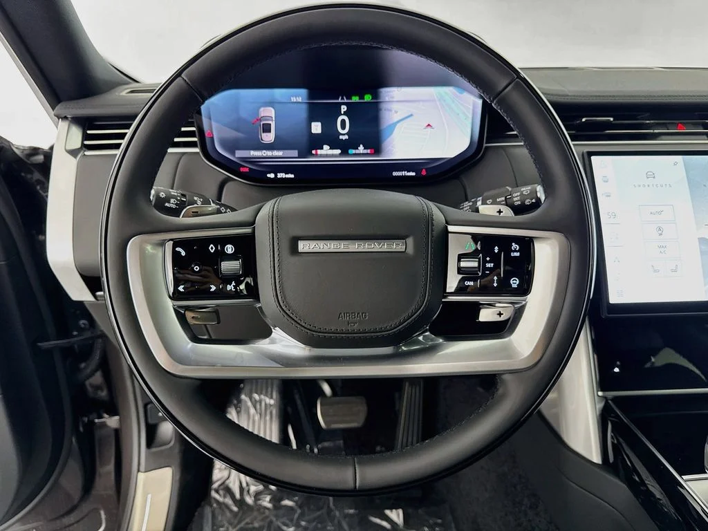 New 2026 Charente Grey Land Rover SE image 11