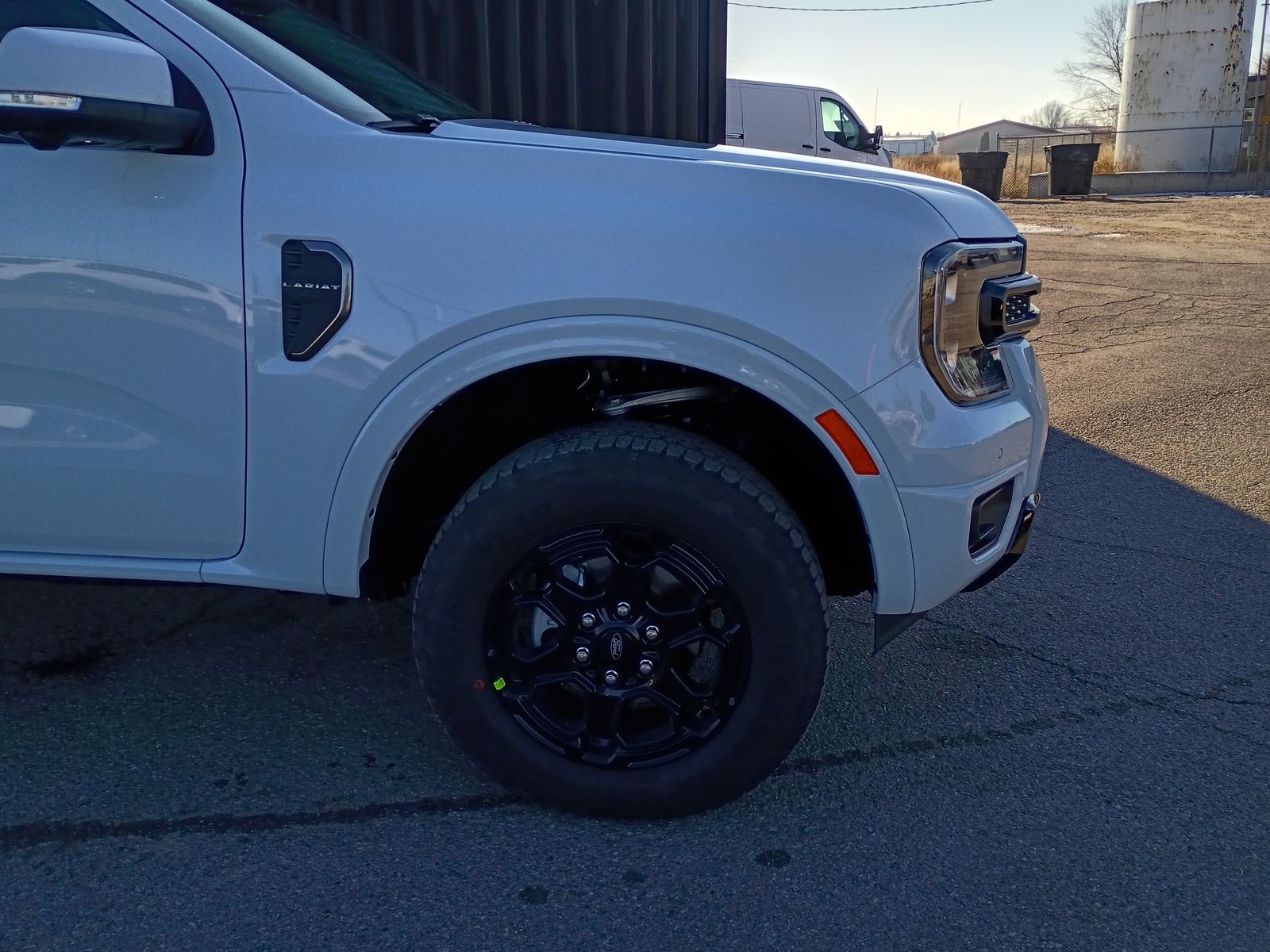 View vehicle photo 5
