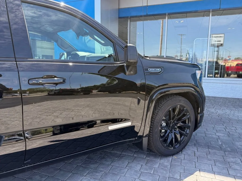 New 2026 Onyx Black GMC Elevation image 12