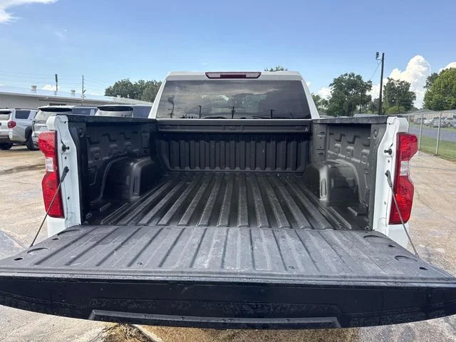 Used 2025 White Chevrolet Custom Trail Boss image 14