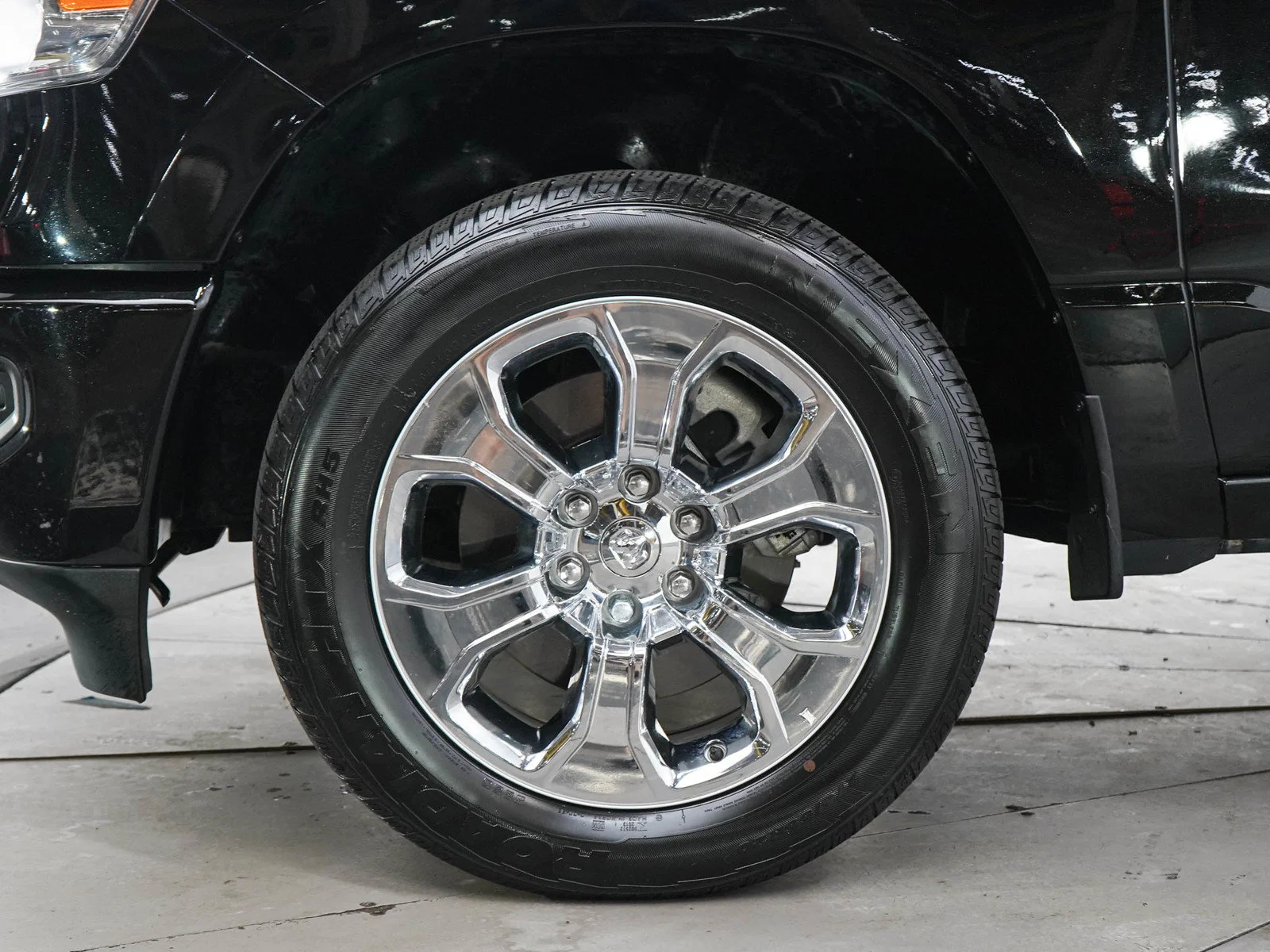 Used 2023 Diamond Black Crystal Pearlcoat Ram Big Horn/Lone Star image 27