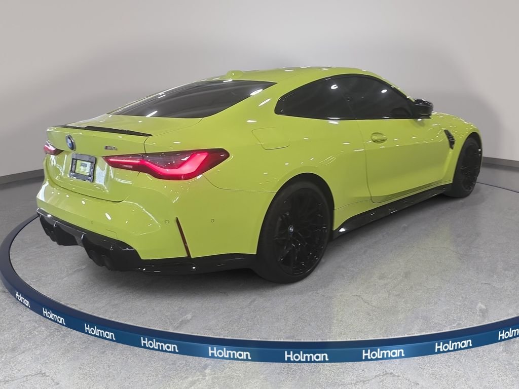 Certified Used 2024 Sao Paulo Yellow BMW  image 5