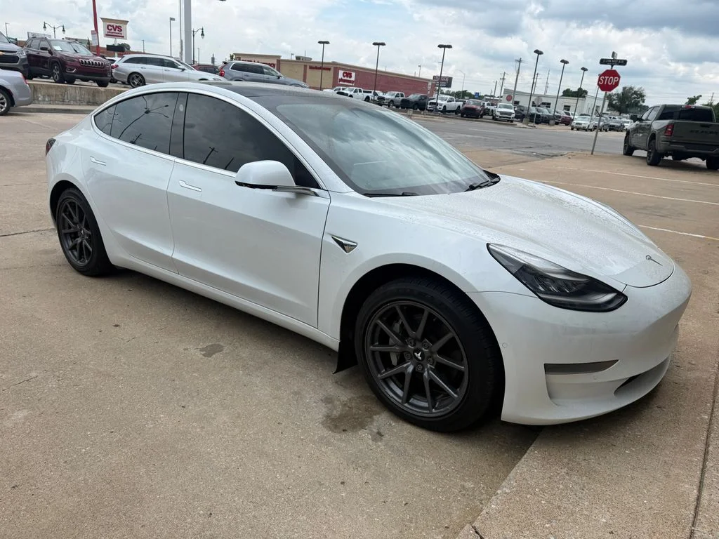 Used 2020 White Tesla Standard Range Plus image 11