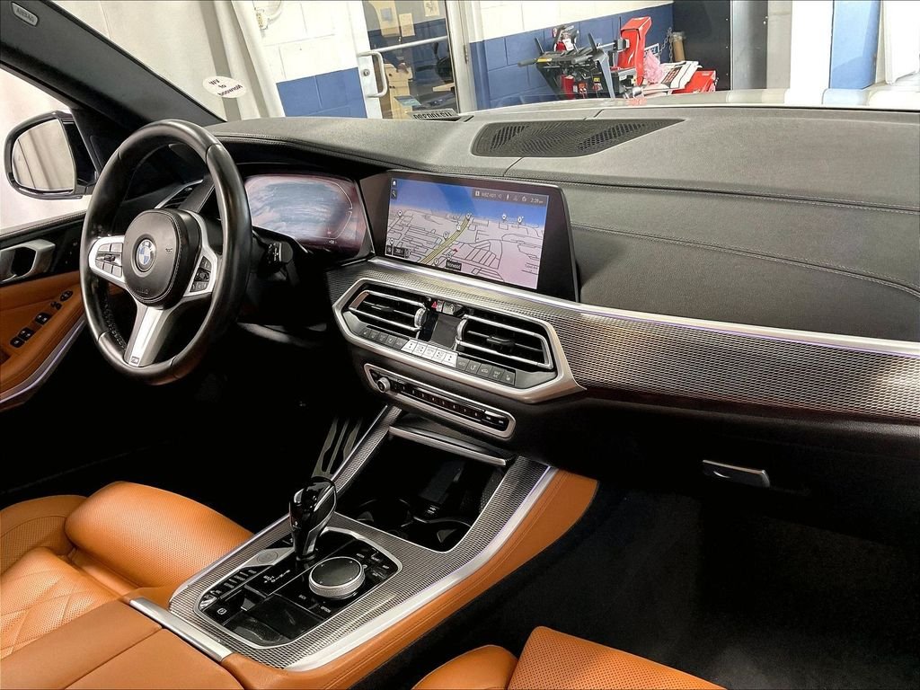 Used 2023 White BMW xDrive40i image 14