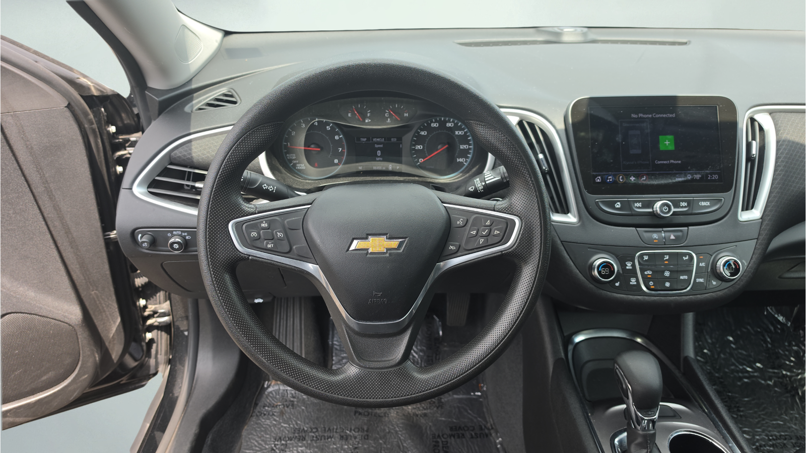 Used 2022 Mosaic Black Metallic Chevrolet LT image 15