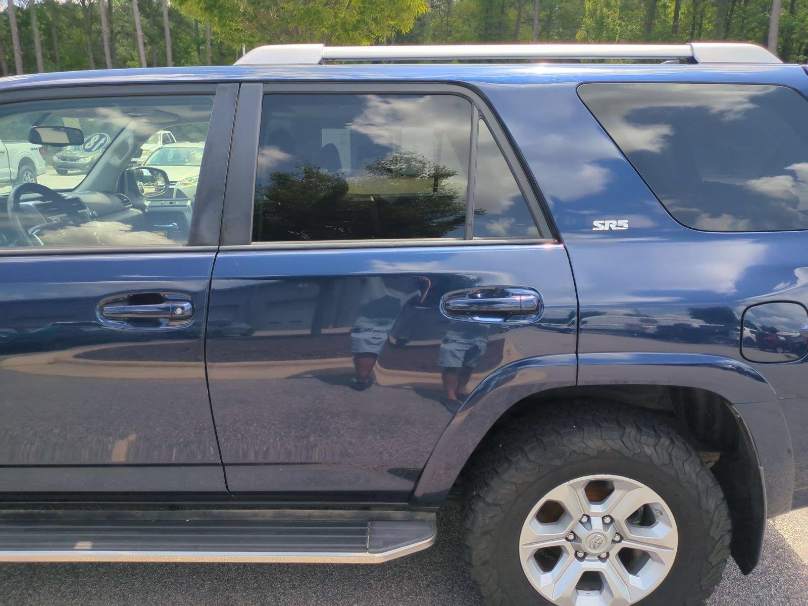 Used 2018 Nautical Blue Metallic Toyota SR5 Premium image 32