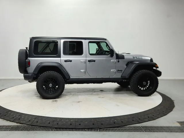 Used 2021 Silver Jeep Unlimited Willys image 9