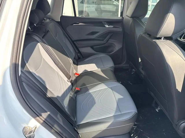 New 2026 Pure White Volkswagen SE image 31