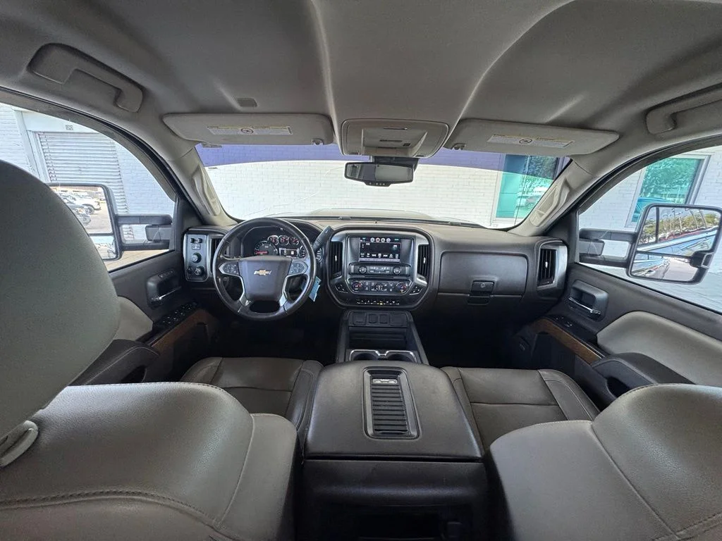 Used 2018 Black Chevrolet LTZ image 27