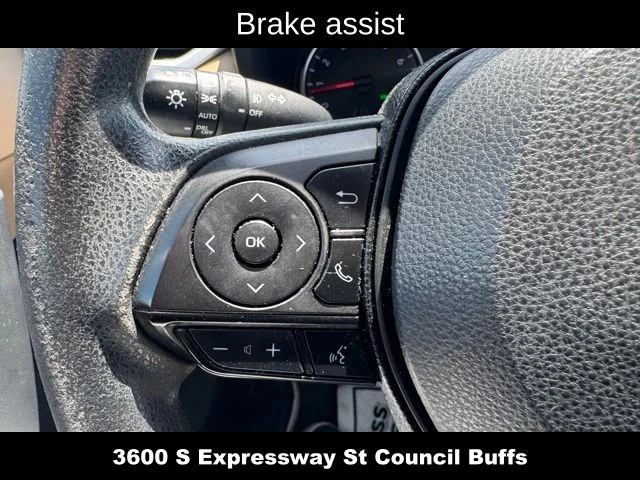 Used 2019 Gray Toyota XLE image 23