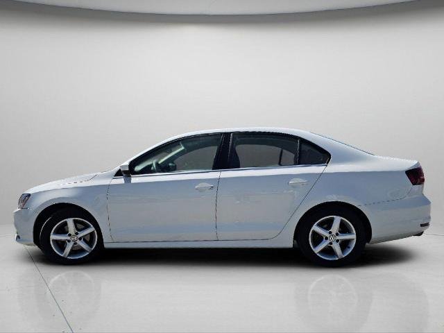 Used 2017 Pure White Volkswagen  image 17