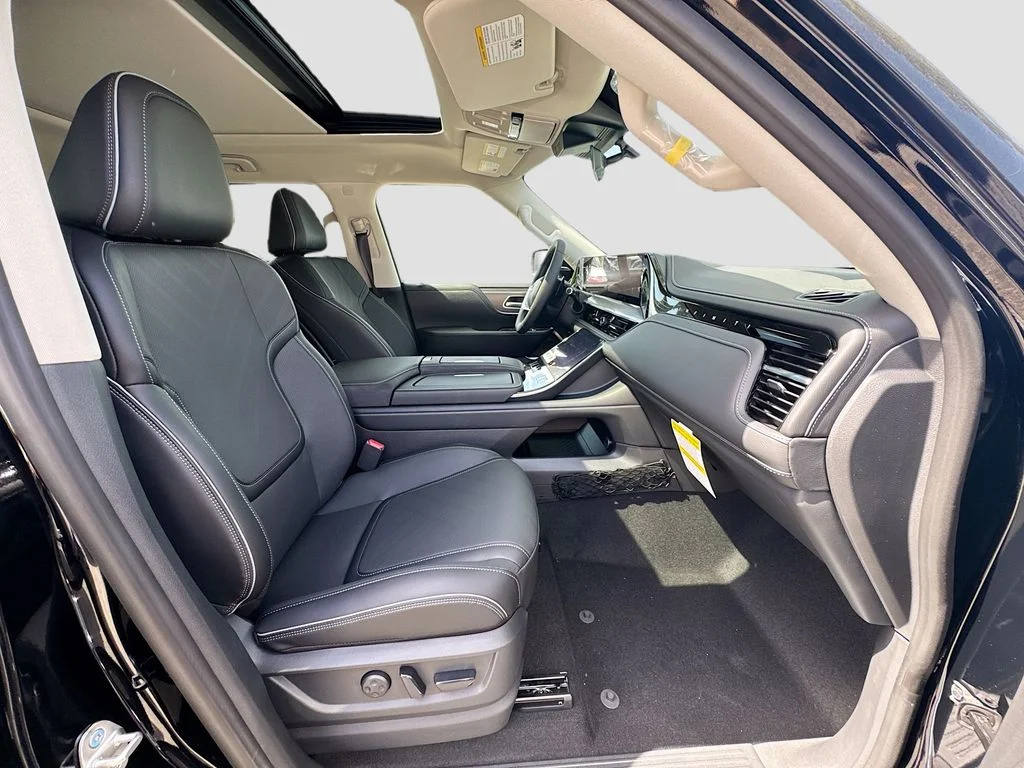 New 2027 MINERAL BLACK INFINITI Sport AWD image 31