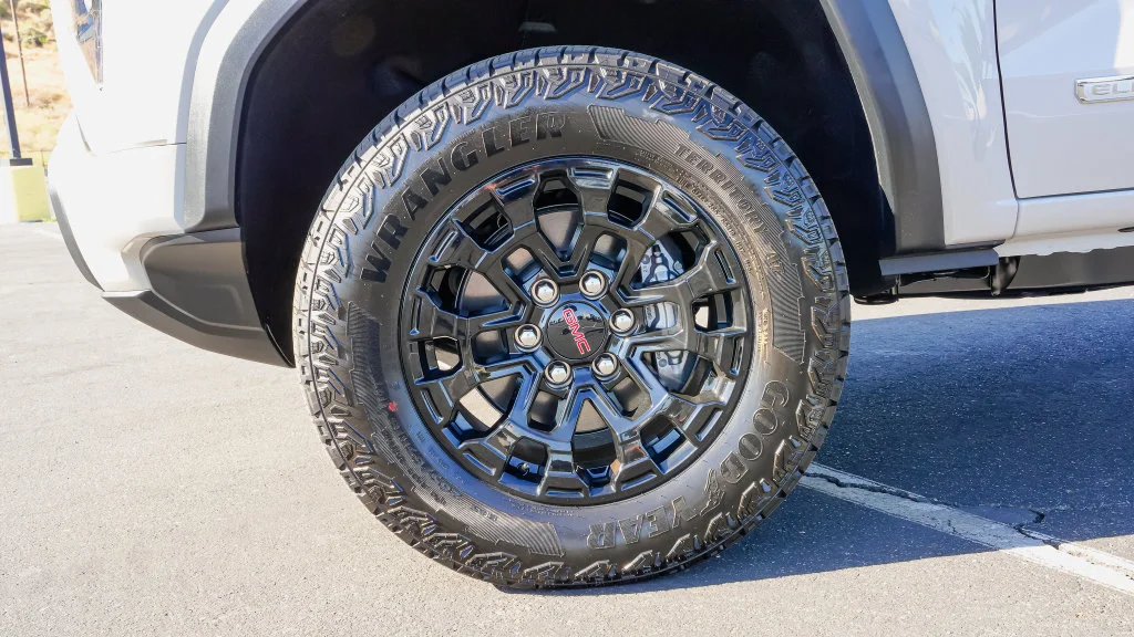 2026 GMC Canyon Elevation - Photo 7