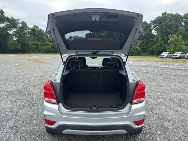 Used 2018 SILVER ICE METALLIC Chevrolet LT image 3