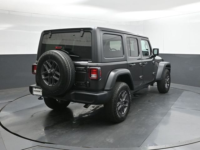 Used 2025 Gray Jeep Sport S image 5