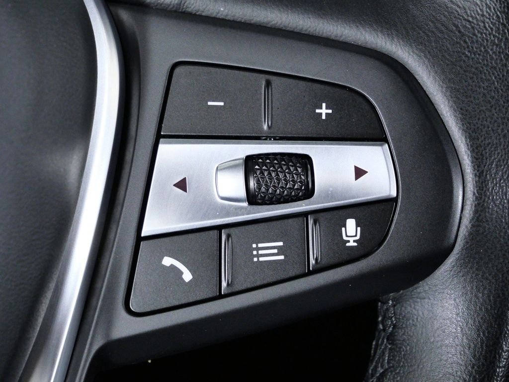 Used 2022 Black BMW xDrive30i image 41
