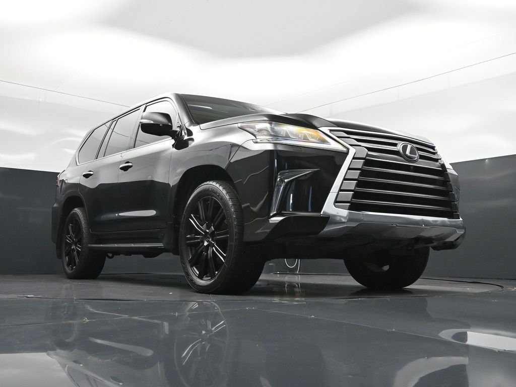 2017 Lexus LX 570 - Photo 46