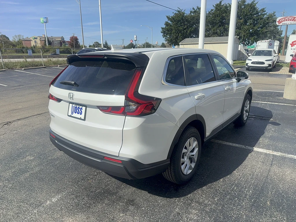 2027 Honda CR-V LX, photo 5 of 12