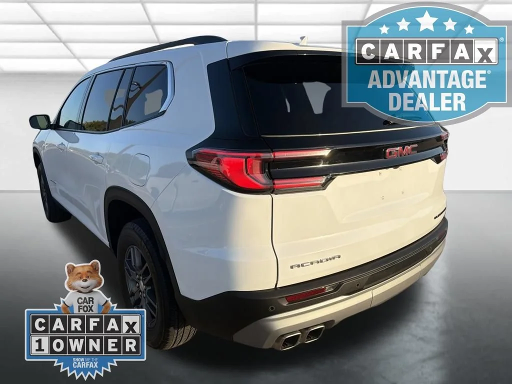 Used 2025 Summit White GMC Elevation image 4