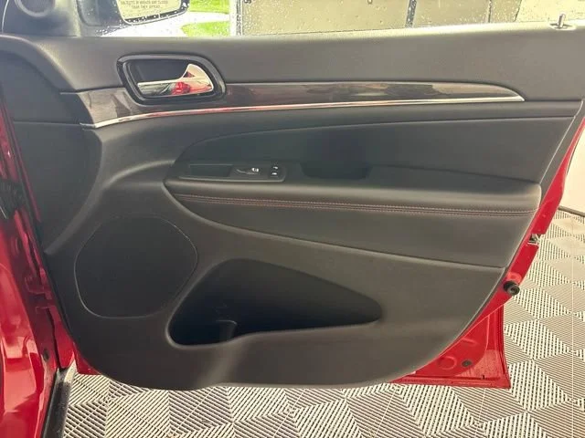 Used 2021 Red Jeep Trailhawk image 38
