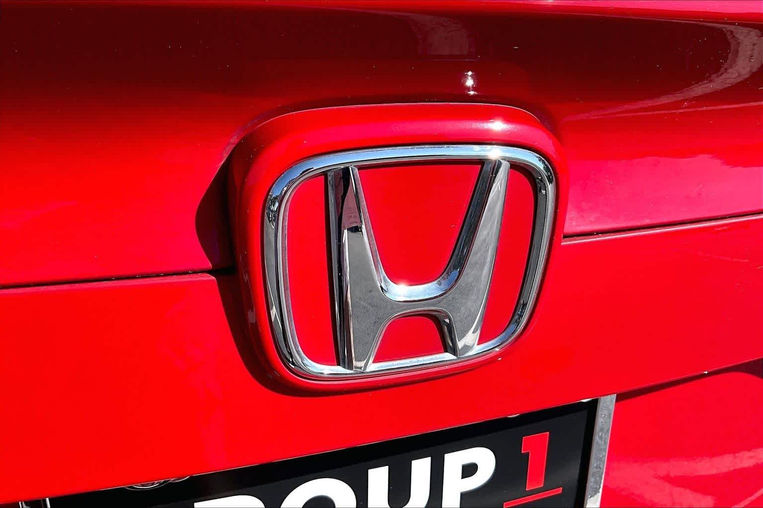 Used 2017 RED Honda LX image 30