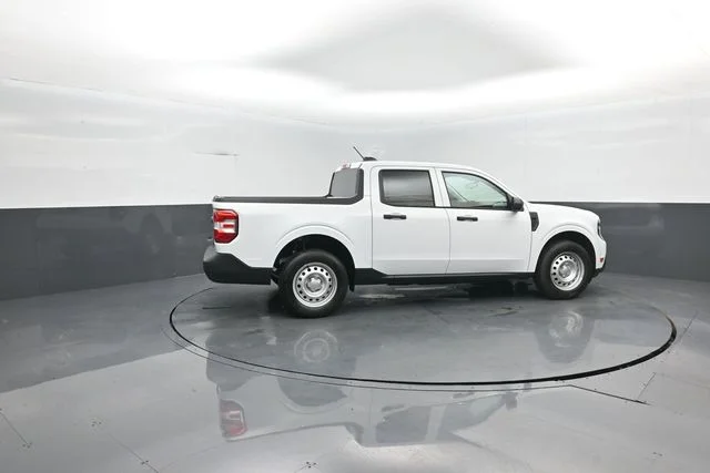 New 2026 Oxford White Ford XL image 8