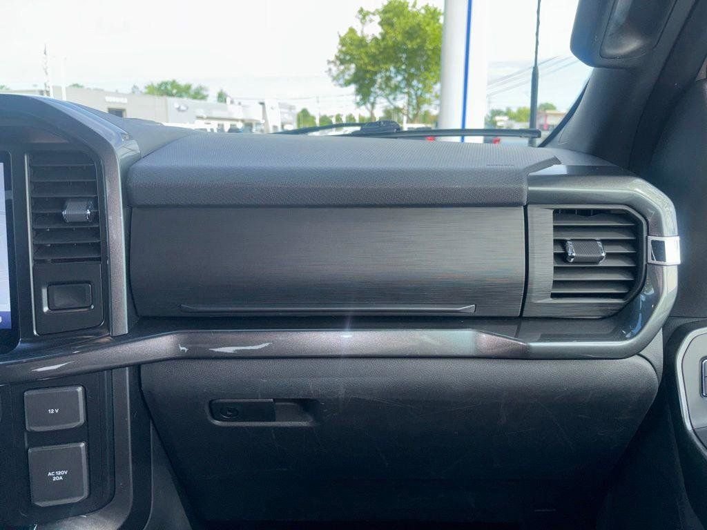 Certified Used 2023 Avalanche Ford XLT image 47