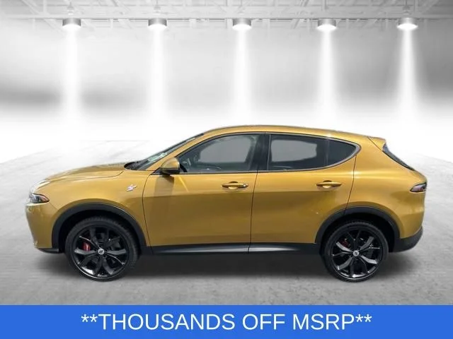 New 2024 Acapulco Gold Exterior Paint Dodge GT image 6