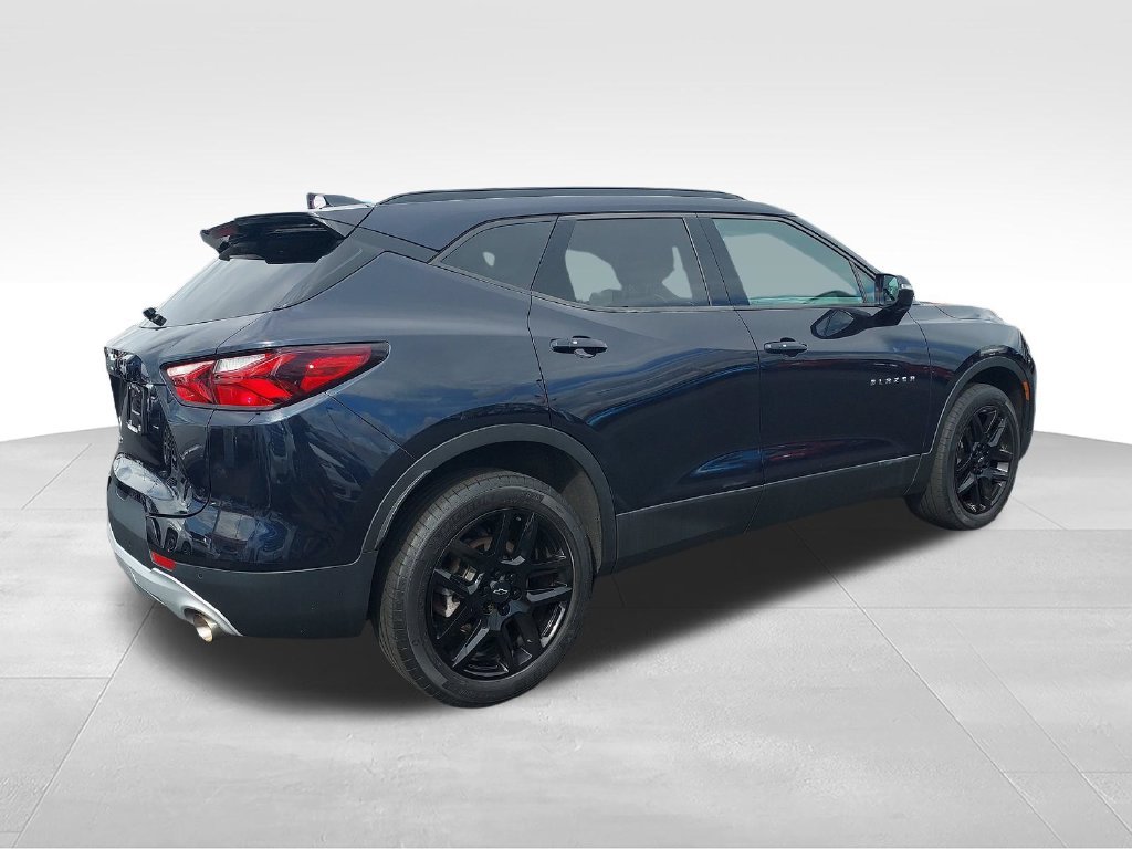 Used 2020 Blue Chevrolet LT image 5