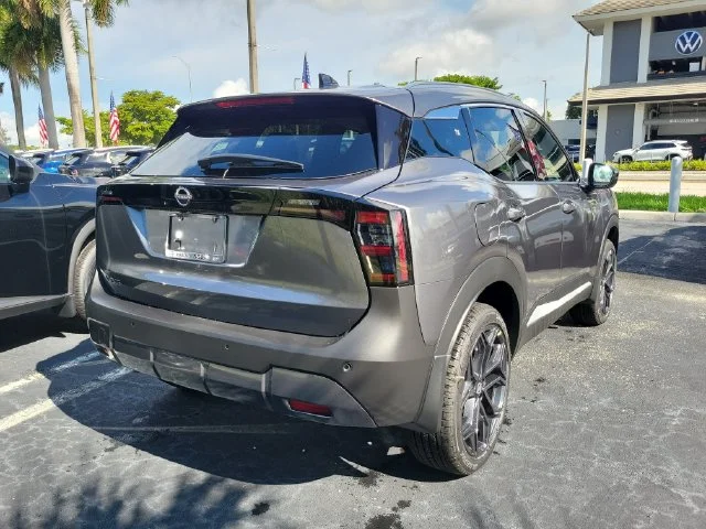 New 2027 Gun Metallic Nissan SR image 4