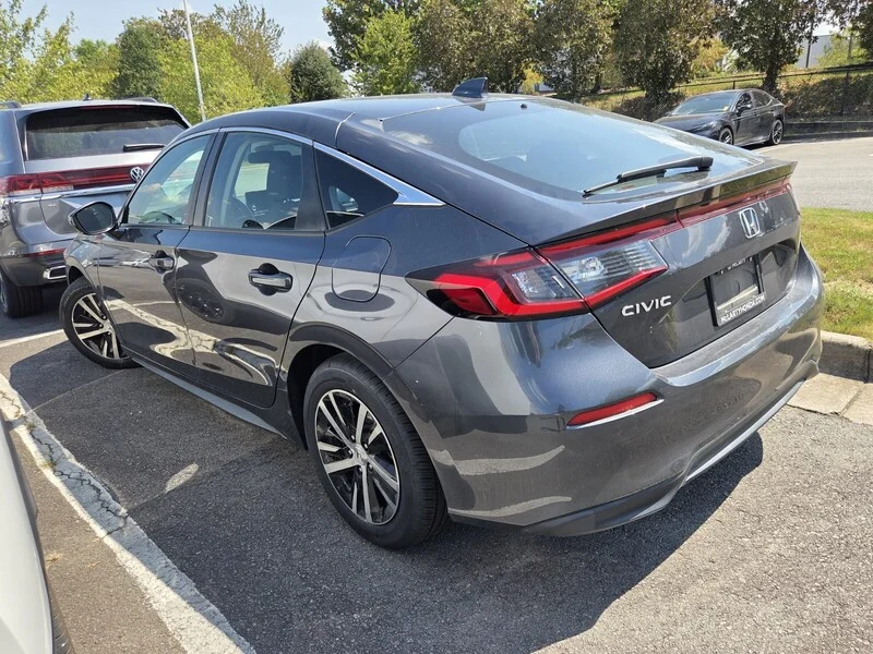 Used 2024 Meteorite Gray Metallic Honda LX image 2