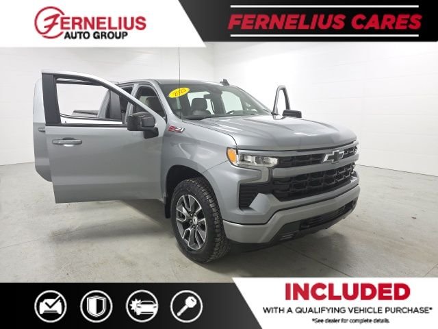 Used 2023 Gray Chevrolet RST image 9