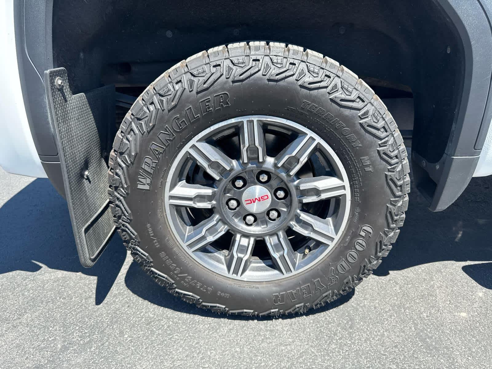 2024 GMC Sierra 1500 AT4 - Photo 10