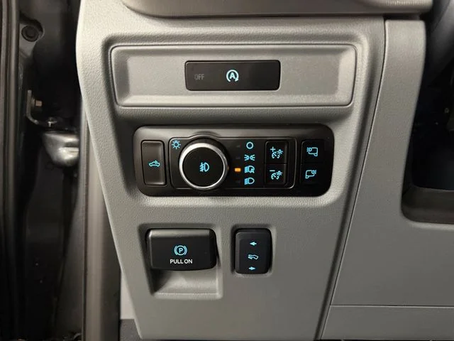 Used 2025 Gray Ford Lariat image 32