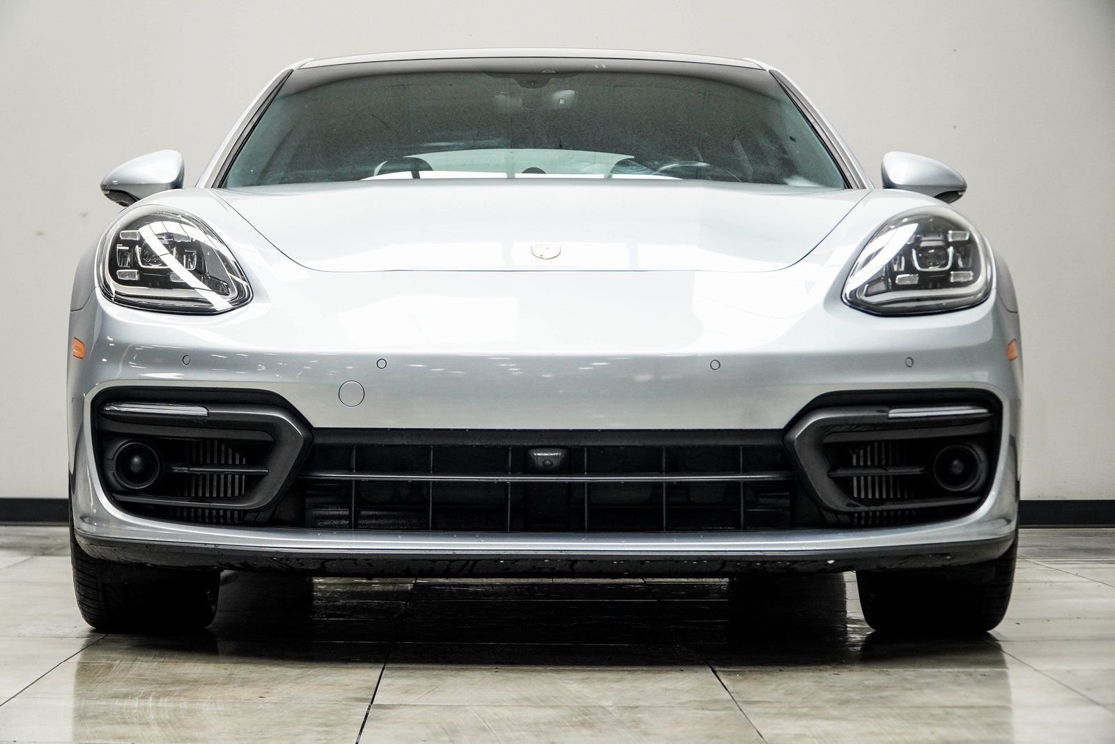 Used 2021 Silver Porsche 4 image 12