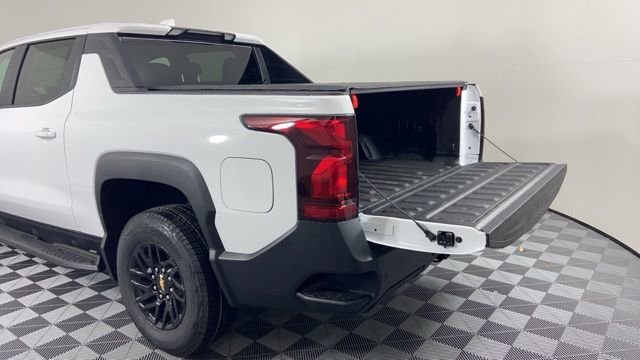 New 2024 Summit White Chevrolet Work Truck image 11