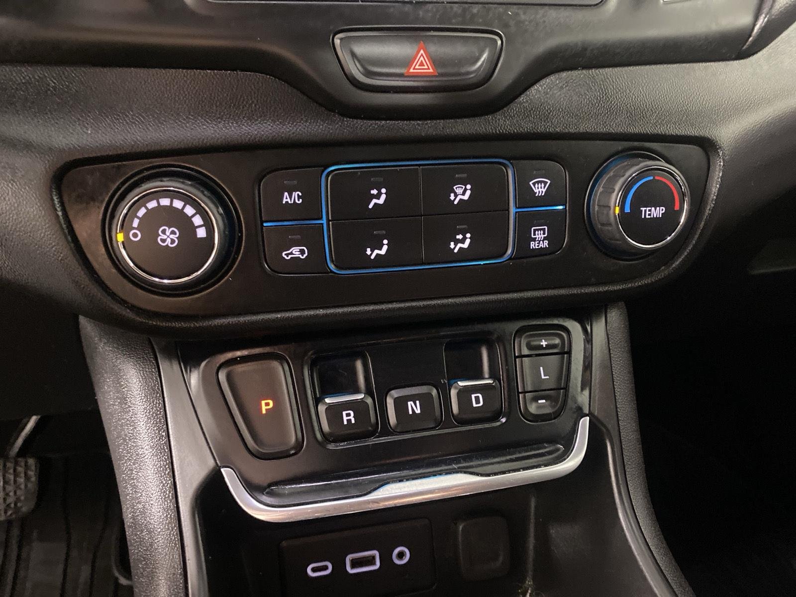 Used 2019 Satin Steel Metallic GMC SLE image 18