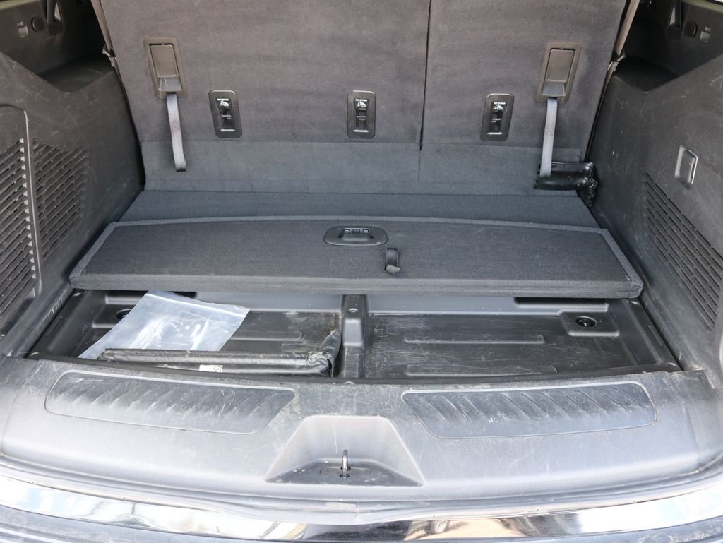 Used 2024 Black GMC SLT image 20