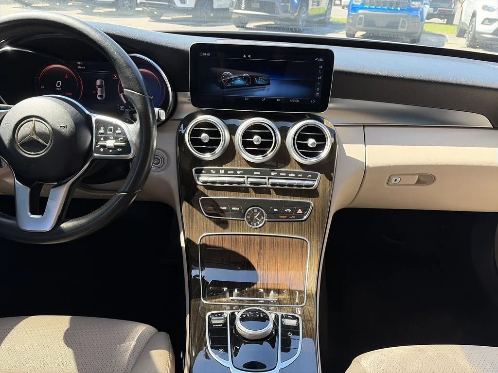 Used 2021  Mercedes-Benz C 300 image 15