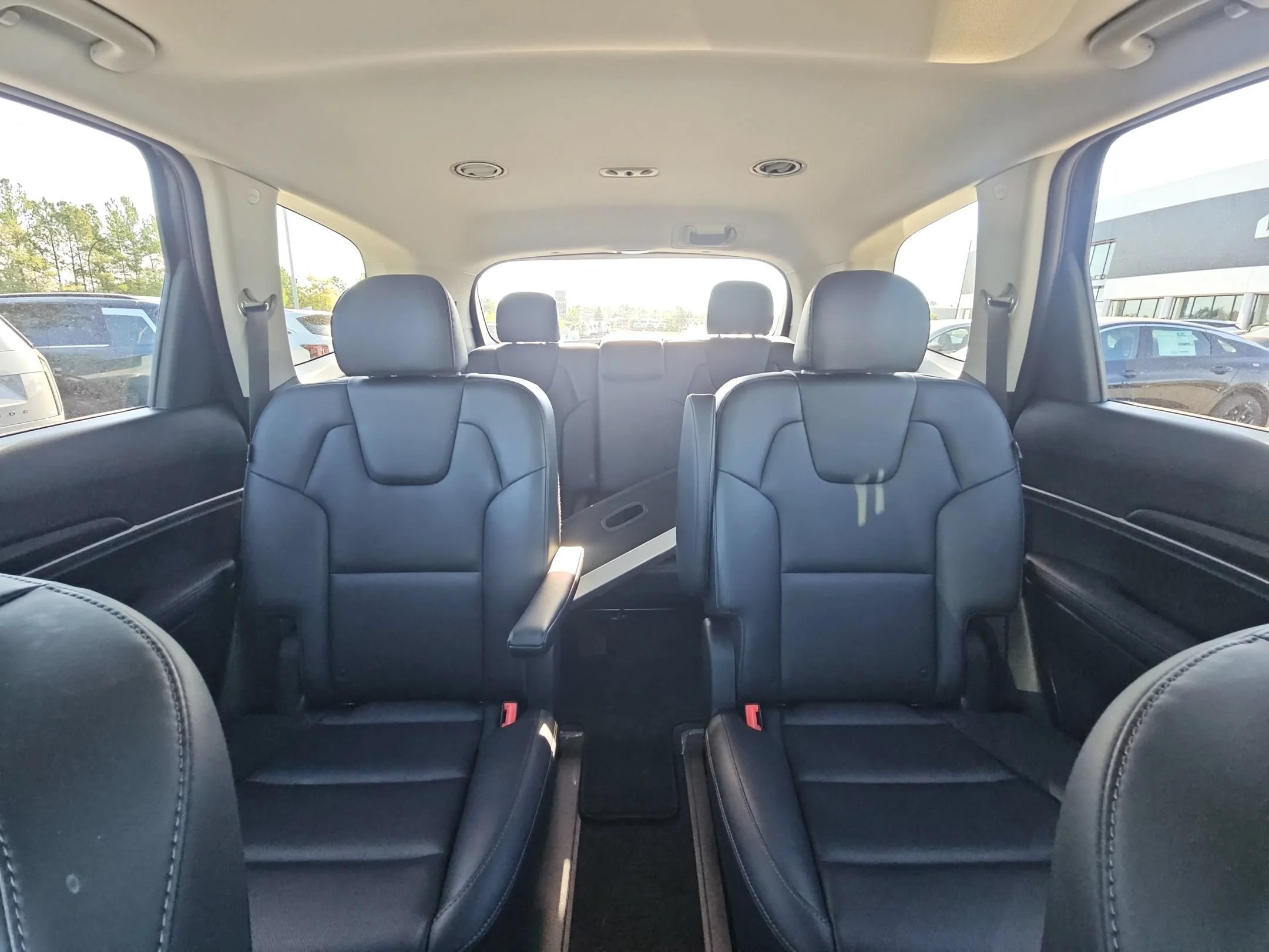 Used 2025 Dark Moss Kia S image 13
