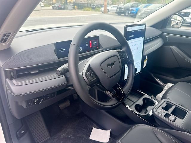 New 2026 Star White Metallic Tri-coat Ford Select image 9