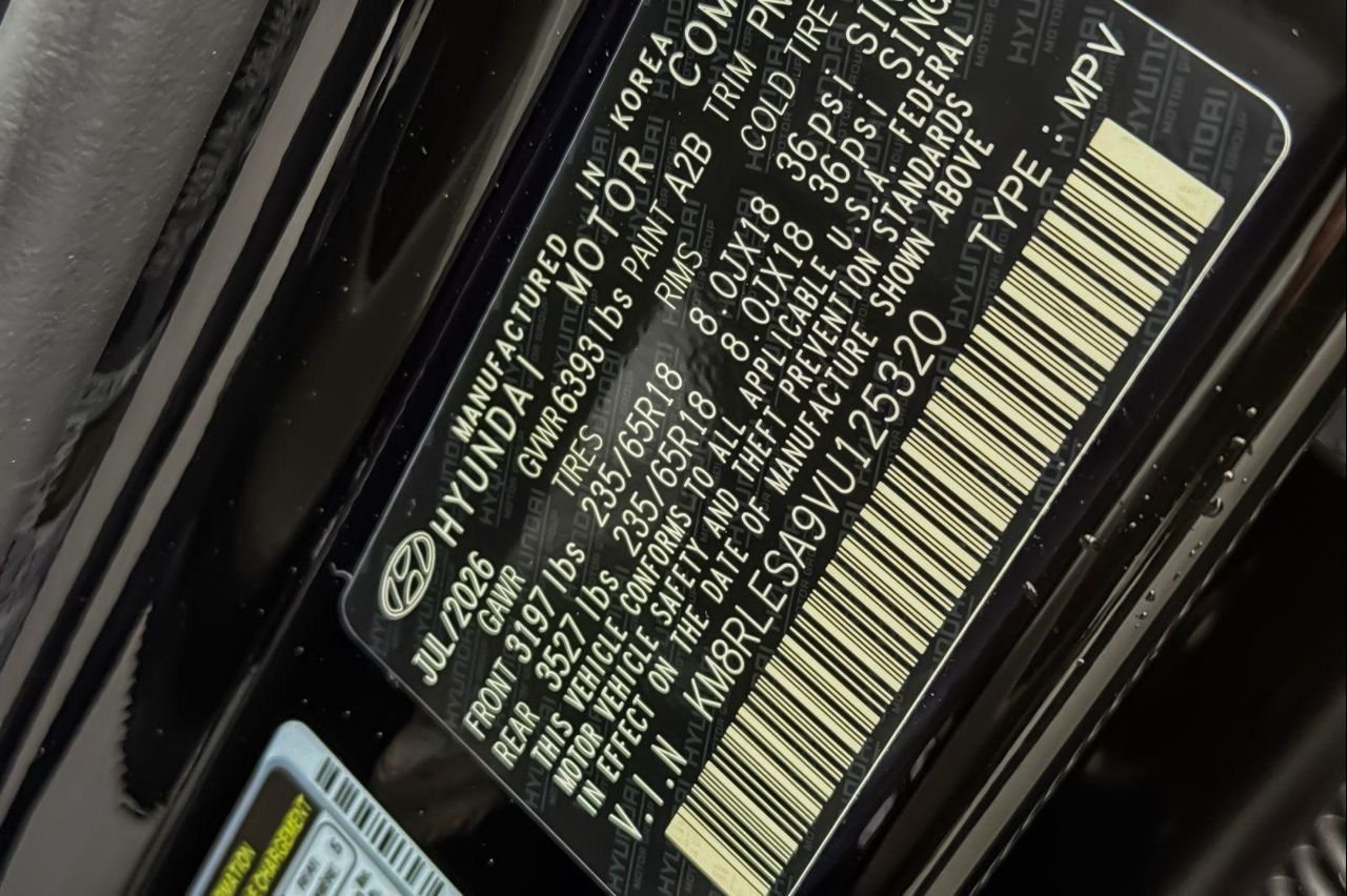 New 2027 Black Hyundai SEL 7P image 39