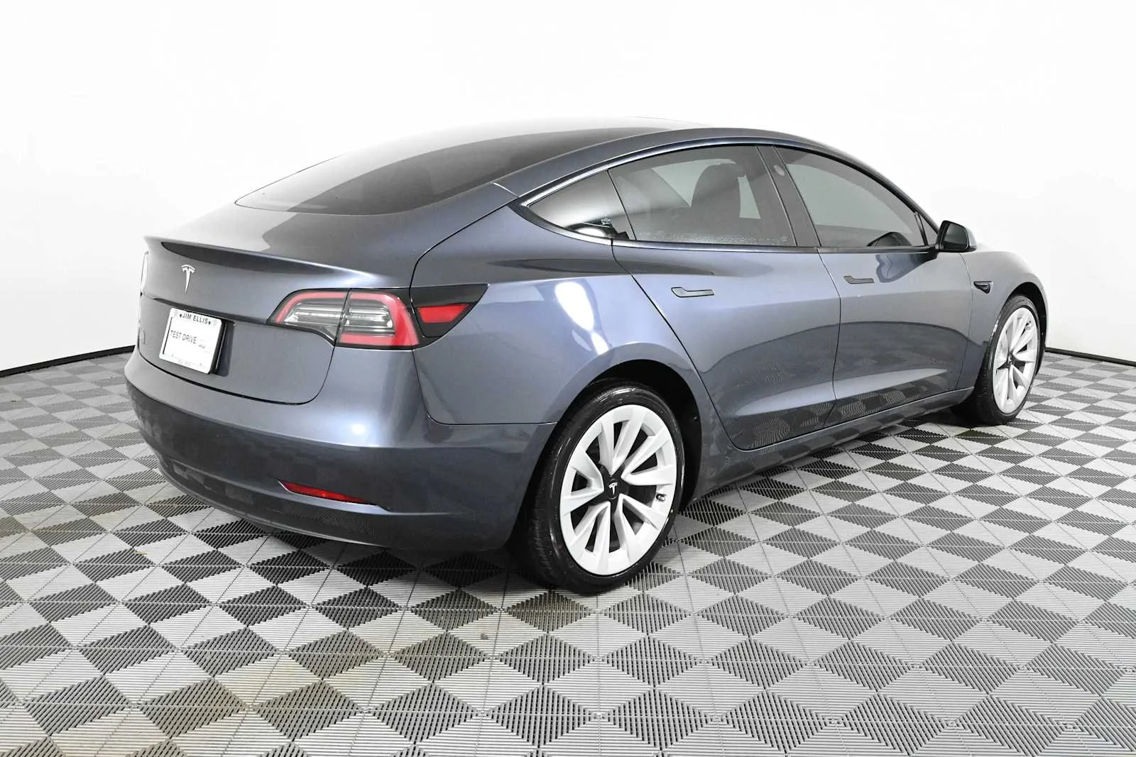 Used 2023 Midnight Silver Metallic Tesla  image 8