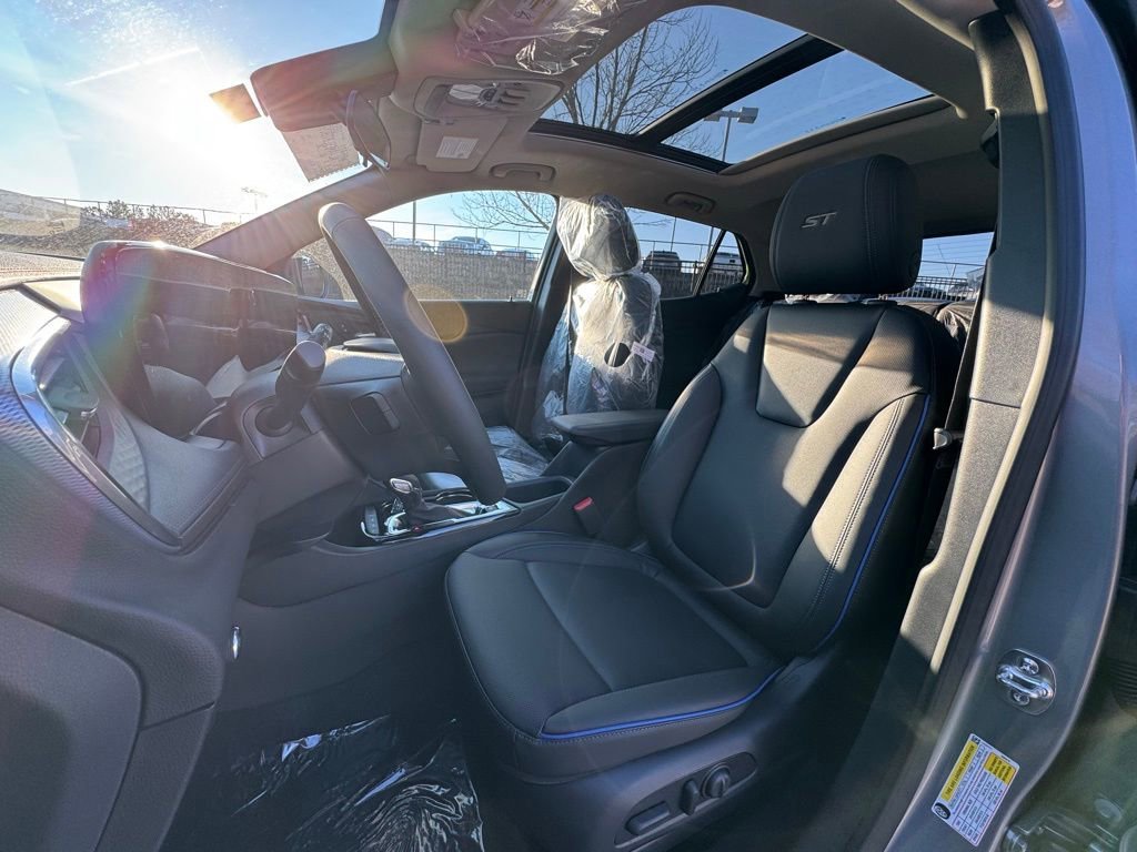 2026 Buick Encore GX Sport Touring - Photo 5