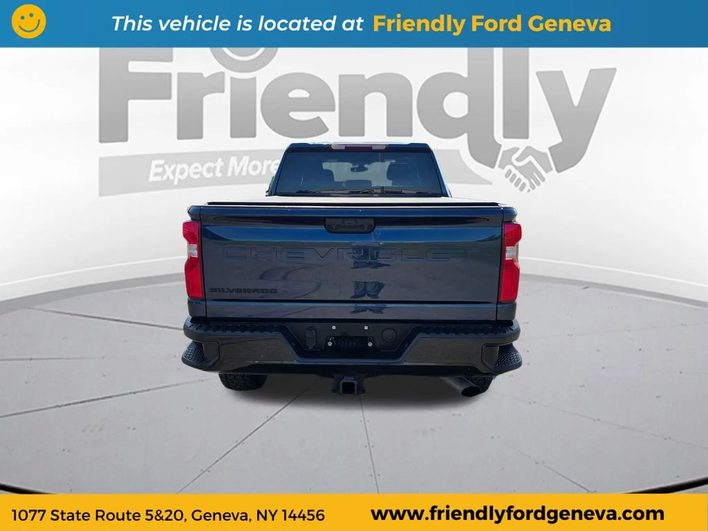 Used 2021 Blue Chevrolet Custom image 6